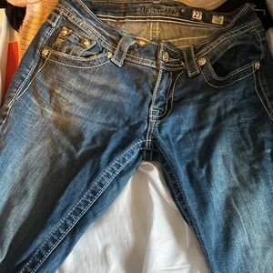 miss me jeans.. size 27 rarely wore